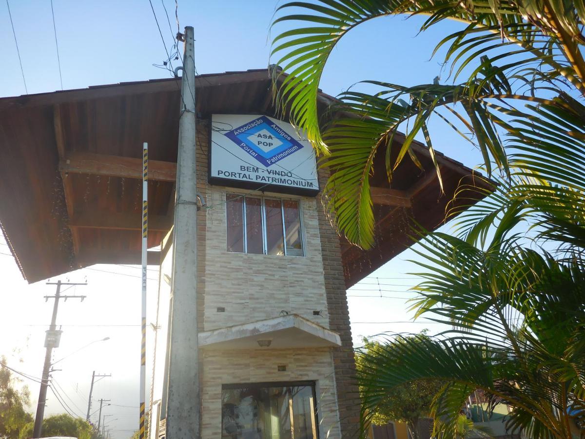 Sobrado Com Piscina Em Condomino Fechado A 150 M Da Praia Caraguatatuba Zewnętrze zdjęcie