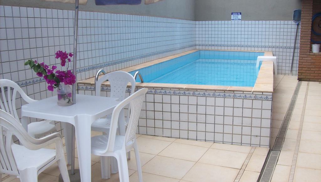 Sobrado Com Piscina Em Condomino Fechado A 150 M Da Praia Caraguatatuba Pokój zdjęcie